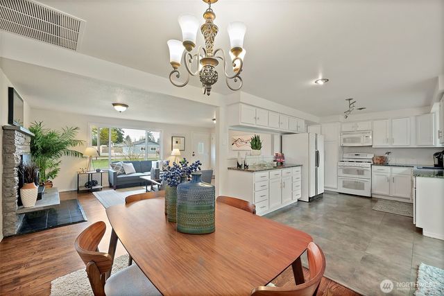 211 170th Street E, Spanaway, WA 98387