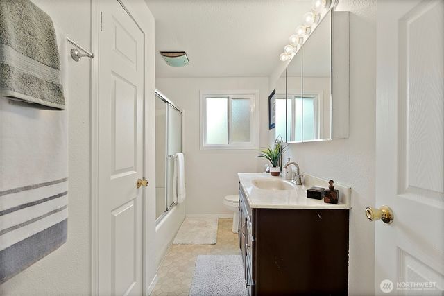 211 170th Street E, Spanaway, WA 98387