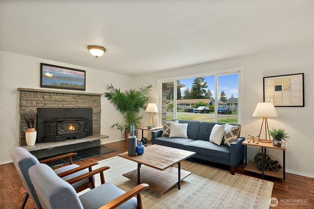 211 170th Street E, Spanaway, WA 98387