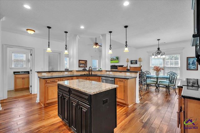 402 Old Bridge Road, Warner Robins, GA 31088