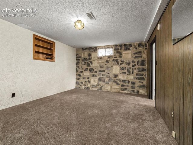 207 Autobee Lane, Avondale, CO 81022