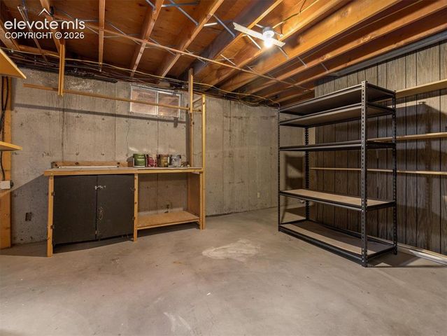 207 Autobee Lane, Avondale, CO 81022