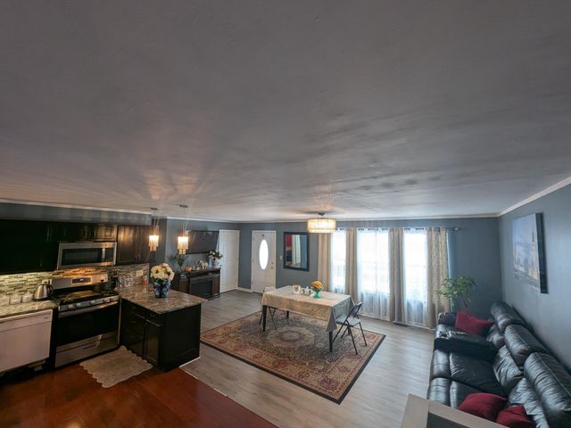 65 Miriam Drive, Florence, KY 41042