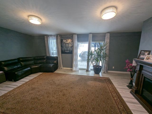 65 Miriam Drive, Florence, KY 41042