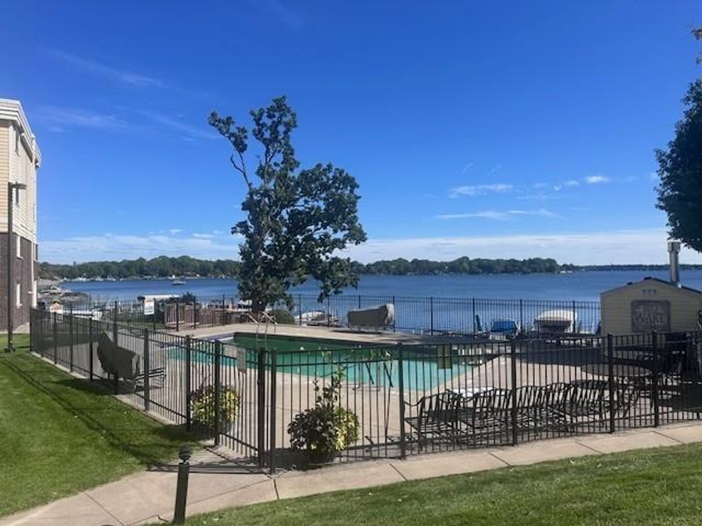 2400 Interlachen Road 119, Spring Park, MN 55384 — exterior