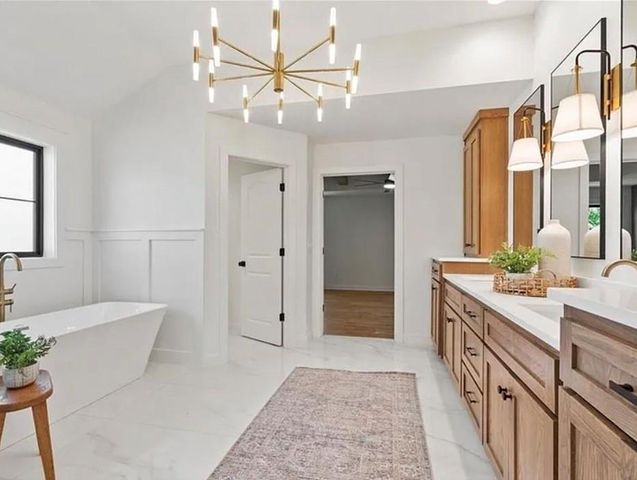 4749 NW Sienna Ridge, Riverside, MO 64150