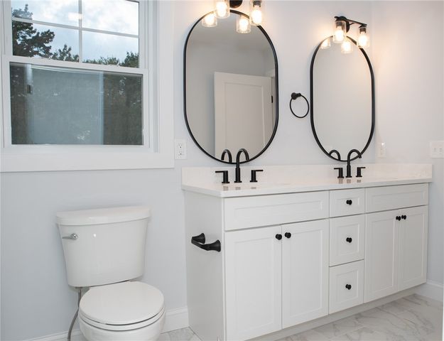 15 Recess Lane, Warwick, RI 02889