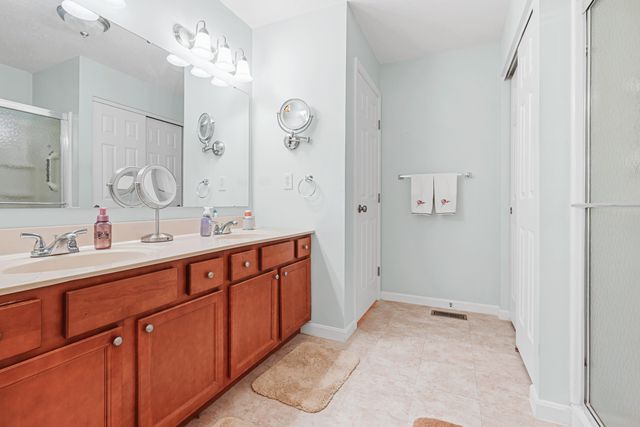 1408 Urlage Drive, Burlington, KY 41005