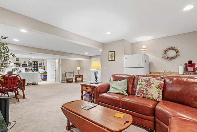 1408 Urlage Drive, Burlington, KY 41005