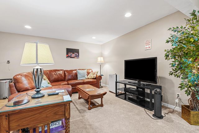 1408 Urlage Drive, Burlington, KY 41005
