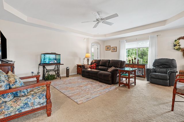1408 Urlage Drive, Burlington, KY 41005