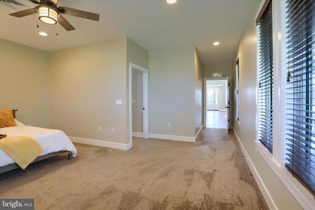 189 HIGHLANDER WAY, Boiling Springs, PA 17007