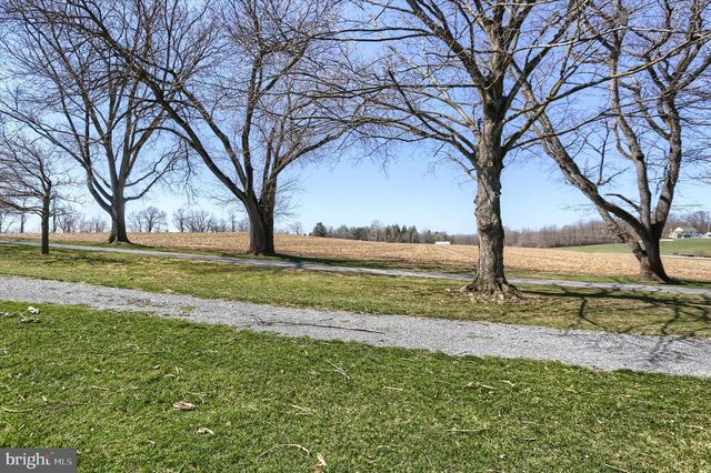 189 HIGHLANDER WAY, Boiling Springs, PA 17007