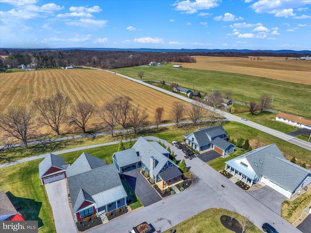 189 HIGHLANDER WAY, Boiling Springs, PA 17007