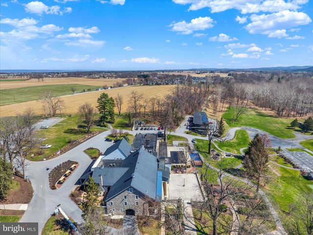 189 HIGHLANDER WAY, Boiling Springs, PA 17007