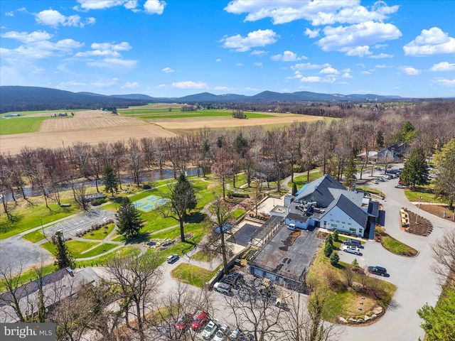 189 HIGHLANDER WAY, Boiling Springs, PA 17007