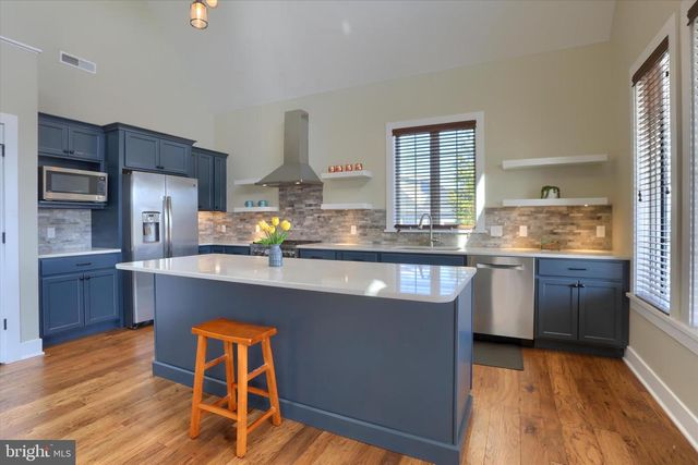 189 HIGHLANDER WAY, Boiling Springs, PA 17007