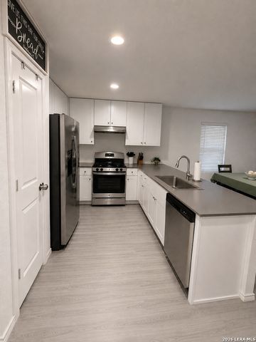 6017 Companion Loop, Bulverde, TX 78163