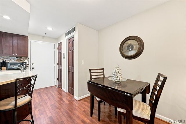 1240 Youngs Road G, Amherst, NY 14221