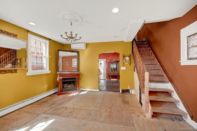 964 E 94th Street, Brooklyn, NY 11236