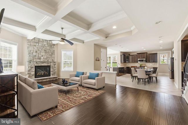 14612 BRIDLE CREEK RD, Woodbridge, VA 22193