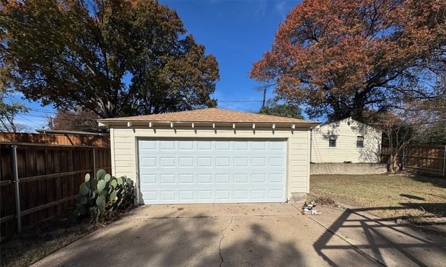 2261 Springhill Drive, Dallas, TX 75228