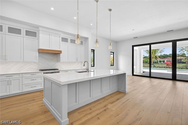 16736 Lucarno WAY, Naples, FL 34110