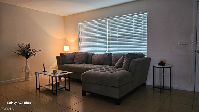 2705 SE 17th AVE, Cape Coral, FL 33904