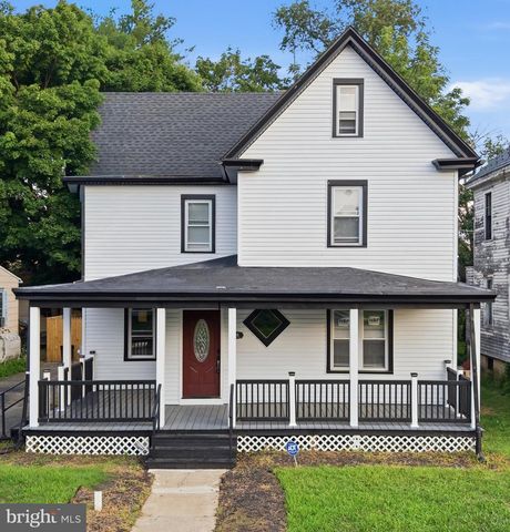 36 W CENTER ST