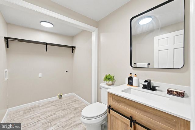 36 W CENTER ST, Clayton, NJ 08312