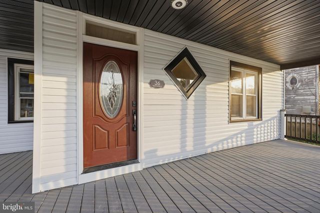 36 W CENTER ST, Clayton, NJ 08312