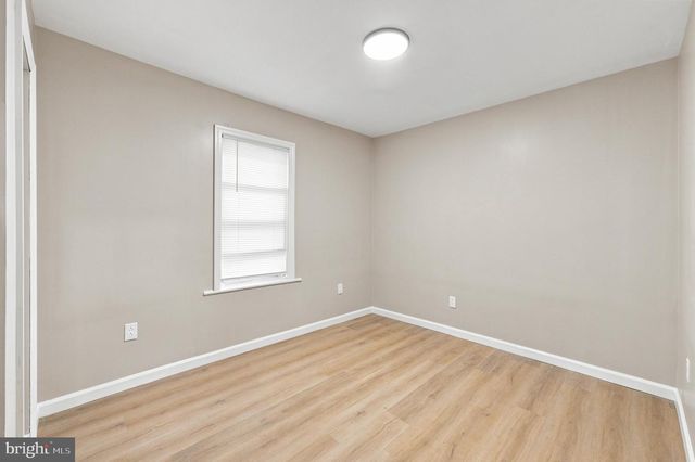 36 W CENTER ST, Clayton, NJ 08312