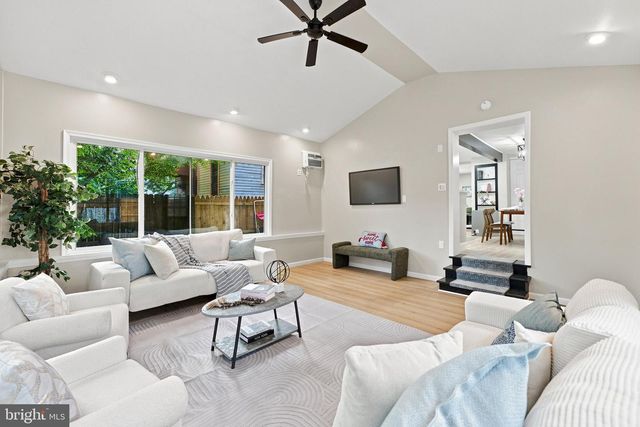 36 W CENTER ST, Clayton, NJ 08312