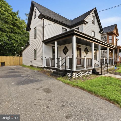 36 W CENTER ST, Clayton, NJ 08312