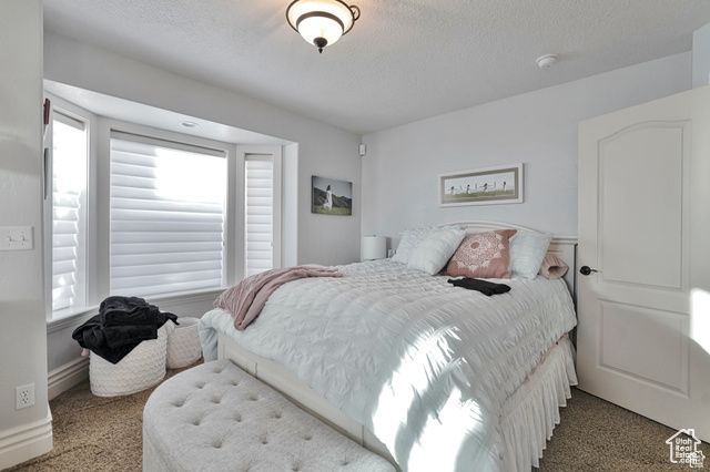 1040 E CANYON RD, Hyde Park, UT 84318