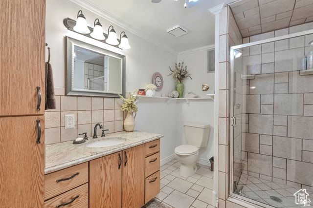 1040 E CANYON RD, Hyde Park, UT 84318