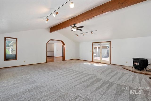 14961 Eagle Dr, Caldwell, ID 83607