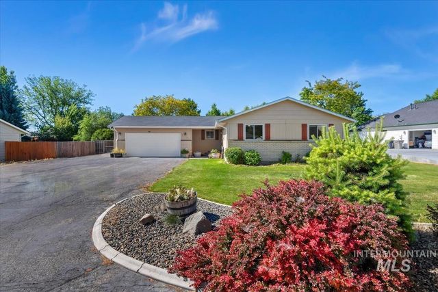 14961 Eagle Dr, Caldwell, ID 83607