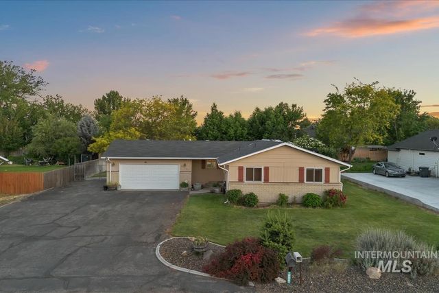 14961 Eagle Dr, Caldwell, ID 83607