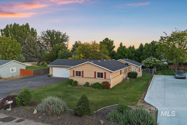 14961 Eagle Dr, Caldwell, ID 83607