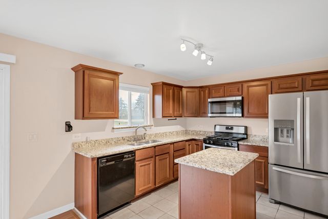 5903 Delaware Avenue, Gurnee, IL 60031