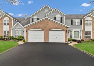 5903 Delaware Avenue, Gurnee, IL 60031