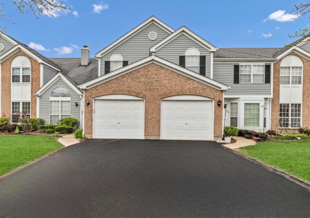 5903 Delaware Avenue, Gurnee, IL 60031