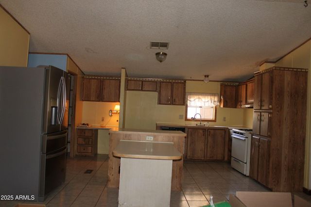 6217 S NATOMA Trail, Hereford, AZ 85615