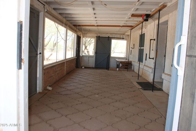 6217 S NATOMA Trail, Hereford, AZ 85615