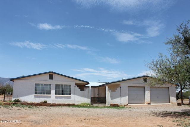 6217 S NATOMA Trail, Hereford, AZ 85615