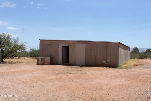 6217 S NATOMA Trail, Hereford, AZ 85615
