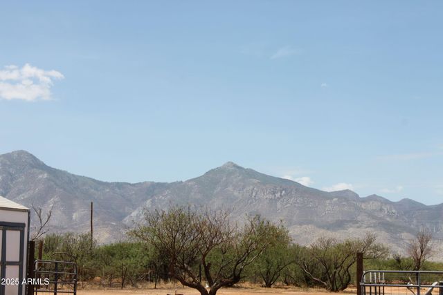 6217 S NATOMA Trail, Hereford, AZ 85615