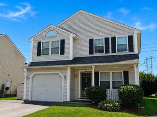 60 Juniper Ln 60, Tewksbury, MA 01876