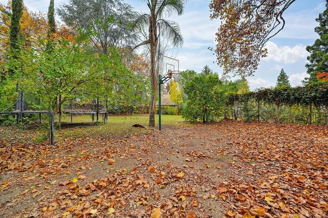 4922 Rimwood Dr, Fair Oaks, CA 95628